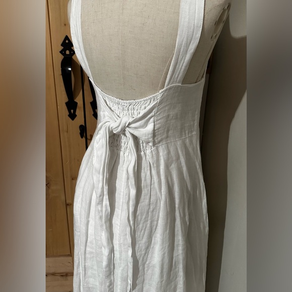 100% Linen Made in Italy White Sleeveless Maxi Tie Back Dress - Picture 6 of 7
